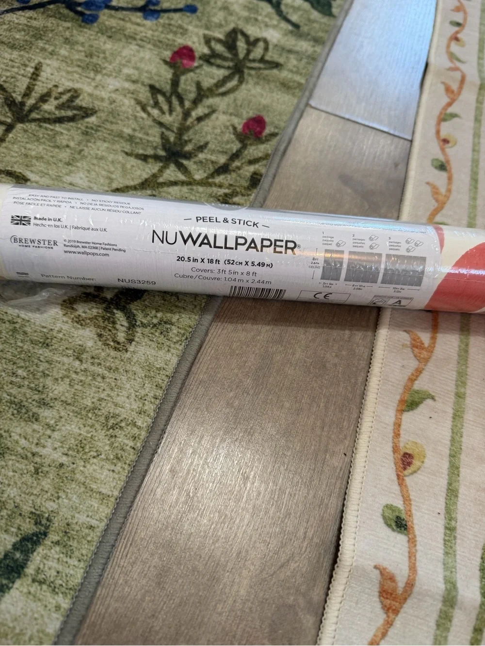 New Brewster Home Fashions NUWallpaper Bohemian Floral Peel & Stick Wallpaper